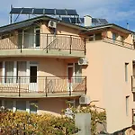 Guest house Guest Rooms Marina 3*